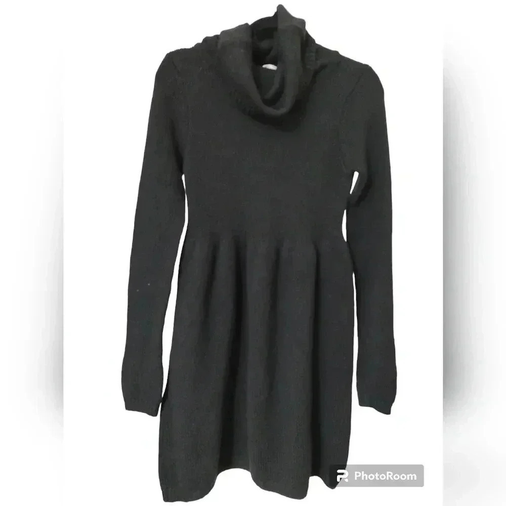 Vince black knit turtleneck dress SIZE MEDIUM